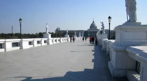 Chimei Museum Tainan Brücke